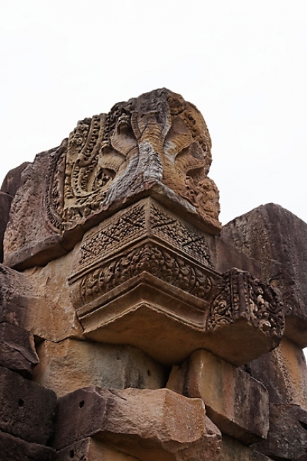 27-Prasat Ta Muen Thom-033